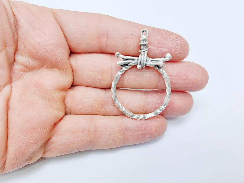 Barbed Wire Pendant, Boho Punk Charm, Twisted Metal Loop, Rustic Jewelry, DIY Necklace Craft Supply, Antique Silver Plated 50x33mm G36906