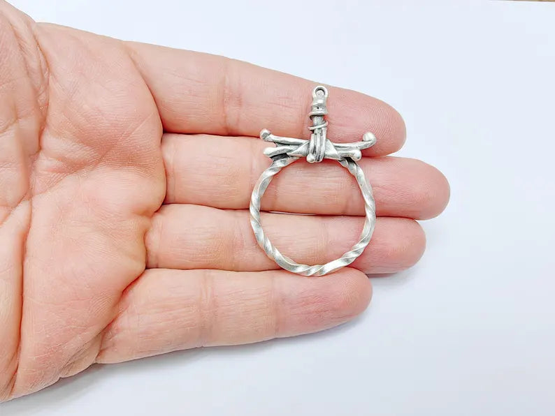 Barbed Wire Pendant, Boho Punk Charm, Twisted Metal Loop, Rustic Jewelry, DIY Necklace Craft Supply, Antique Silver Plated 50x33mm G36906