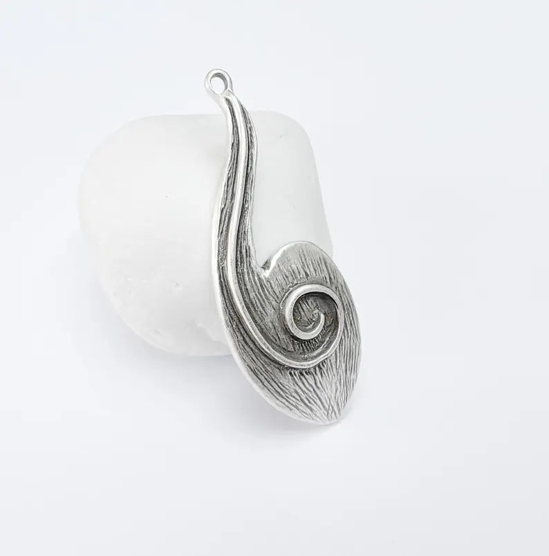 Silver Dangle Pendant, Hammered Charms, Ethnic Earring Charms, Silver Rustic Pendant, Necklace Parts, Antique Silver Plated 61x23mm G36911