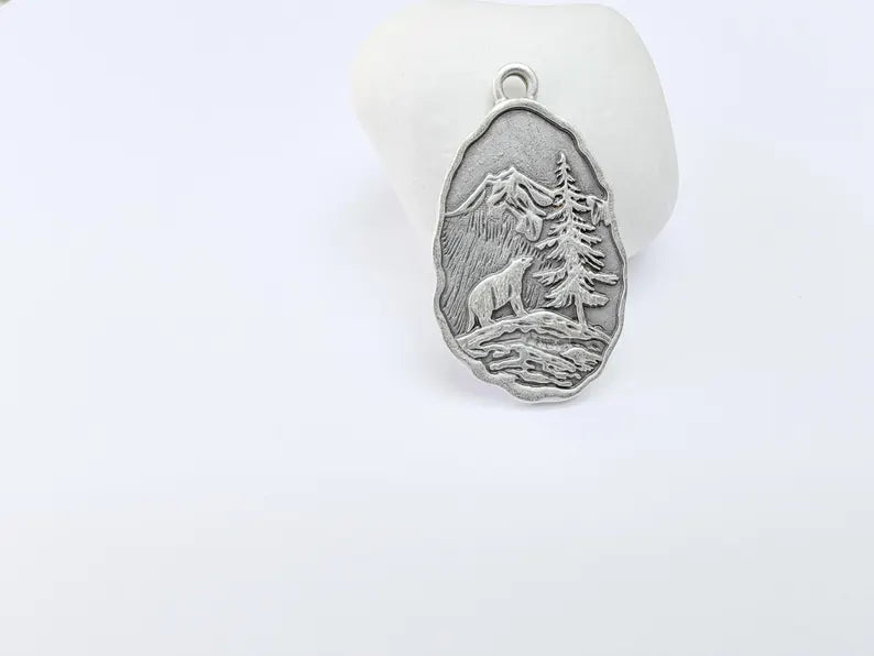 Bear Pendant, Rustic Mountain Charm, Wildlife Jewelry, Nature Pendant, Outdoor Gift, Unisex Necklace, Antique Silver Plated 39x23mm G36948