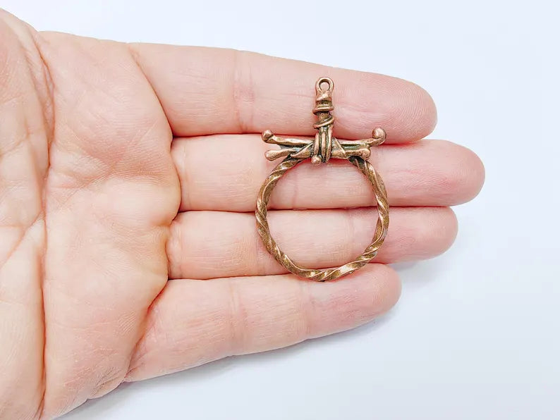 Barbed Wire Pendant, Boho Punk Charm, Twisted Metal Loop, Rustic Jewelry, DIY Necklace Craft Supply, Antique Copper Plated 50x33mm G36918
