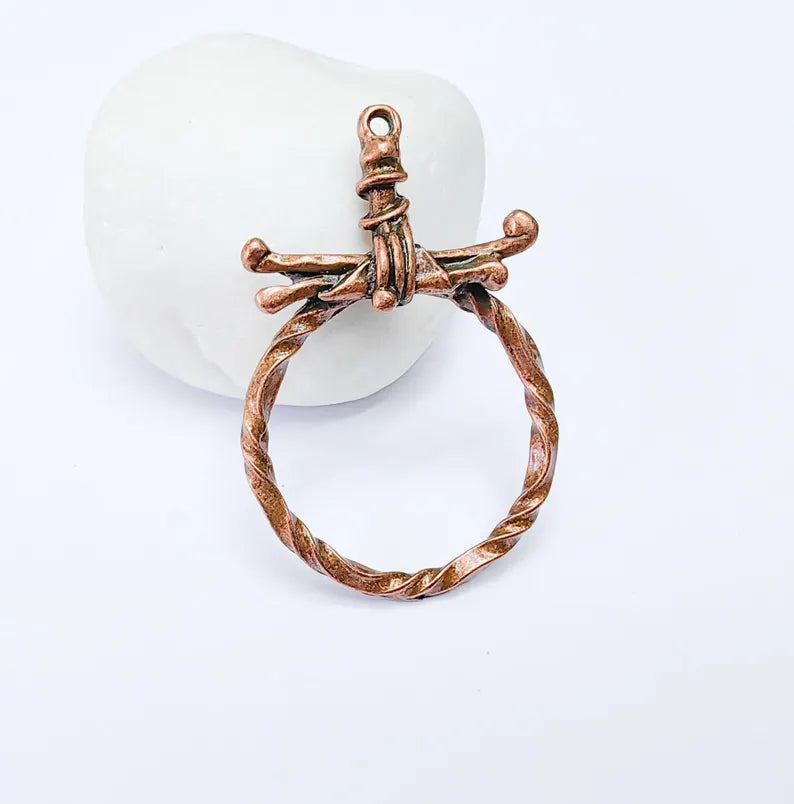 Barbed Wire Pendant, Boho Punk Charm, Twisted Metal Loop, Rustic Jewelry, DIY Necklace Craft Supply, Antique Copper Plated 50x33mm G36918