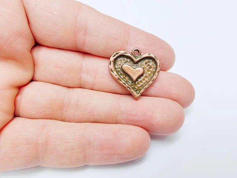 Double Heart Charm, Heart Pendant, Romantic Boho Jewelry Supply, DIY Necklace Bracelet Craft, Love Symbol, Antique Copper Plated 23mm G36921