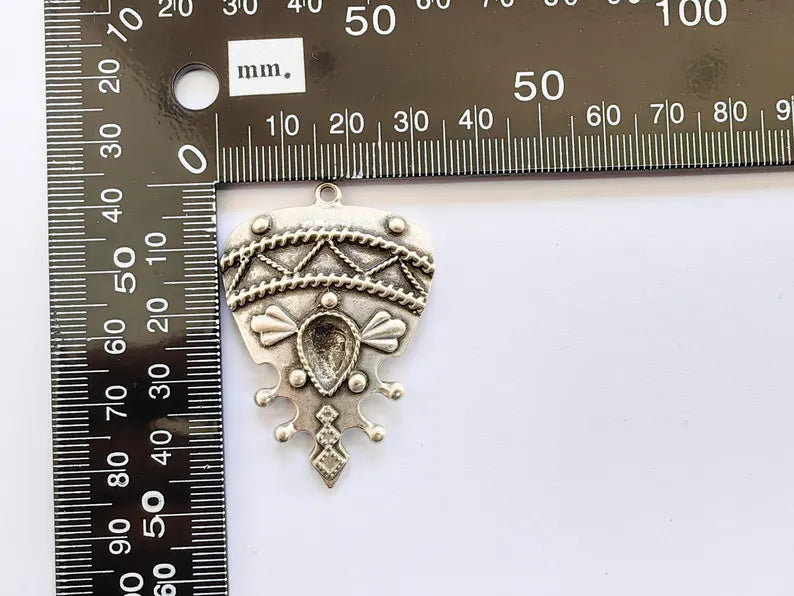 Tribal Pendant, Ethnic Boho Charm, Rustic Statement Necklace, Vintage Bohemian Craft Supply Antique Silver Plated 48x34mm G36954