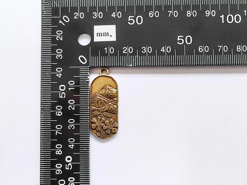 Floral Mountain Charm, Nature Pendant, Hiking Necklace Supply, Outdoor Adventure, Boho Rustic Earring, Antique Bronze Plated 39x15mm G36933