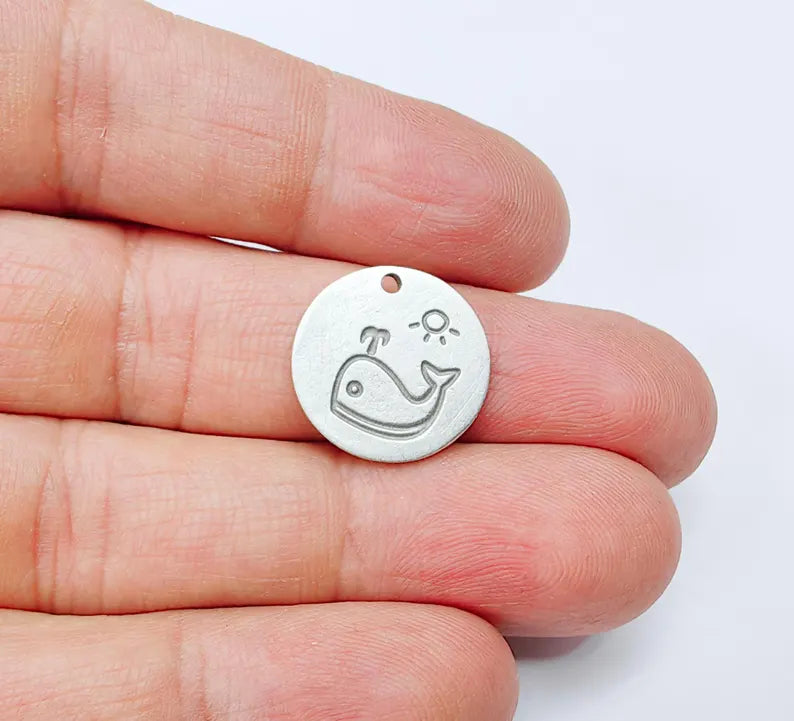 4 Whale and Sun Charms, Round Boho Charm, Earring Charm, Dangle Pendant, Necklace Parts, Antique Silver Plated Metal 17mm G36962