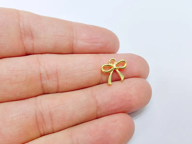 5 Bow Charm, Bow Tie Pendant, Ribbon Charms, Earring Charms, Dangle Pendant, Gold Plated 12x12mm G36966