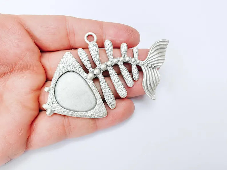 Fish Skeleton Pendant, Fishbone Pendant, Large Nautical Charm, Ocean Themed Statement Pendant, Antique Silver Plated 91x54mm G36999