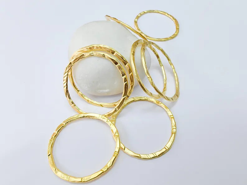 Textured Circle Connector, Hammered Round Hoop for DIY Jewelry, Boho Bracelet and Necklace Component, Circle Findings 40mm G37000