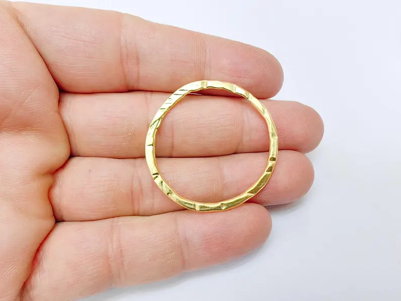Textured Circle Connector, Hammered Round Hoop for DIY Jewelry, Boho Bracelet and Necklace Component, Circle Findings 40mm G37000