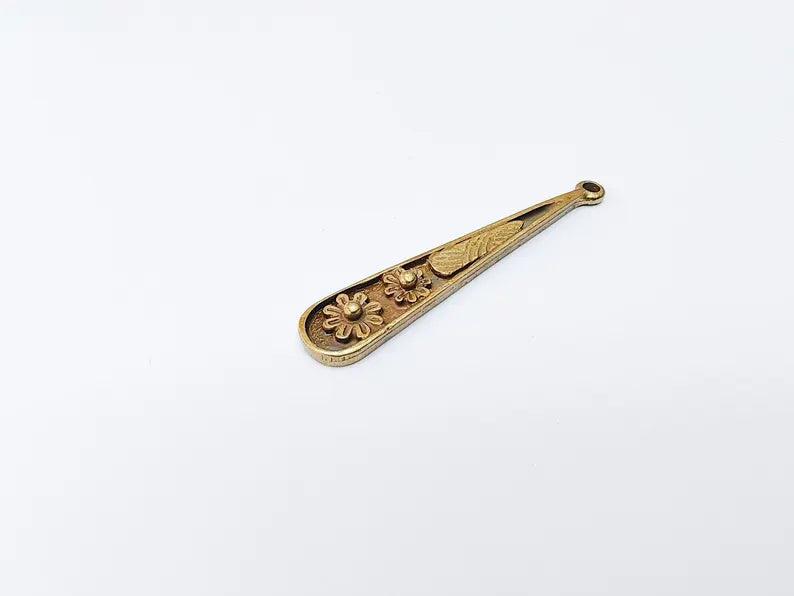 2 Flower Charms, Earring Charms, Bohemian Necklace Parts, Floral Charm for Nature Inspired Jewelry, Antique BronzePlated Zamac 51x9mm G37001