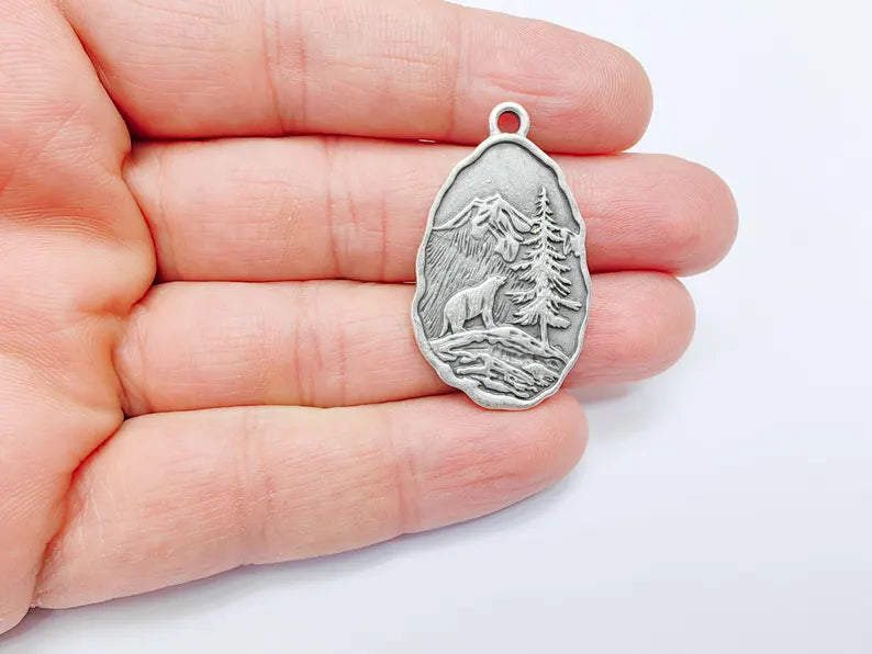 Bear Pendant, Rustic Mountain Charm, Wildlife Jewelry, Nature Pendant, Outdoor Gift, Unisex Necklace, Antique Silver Plated 39x23mm G36948