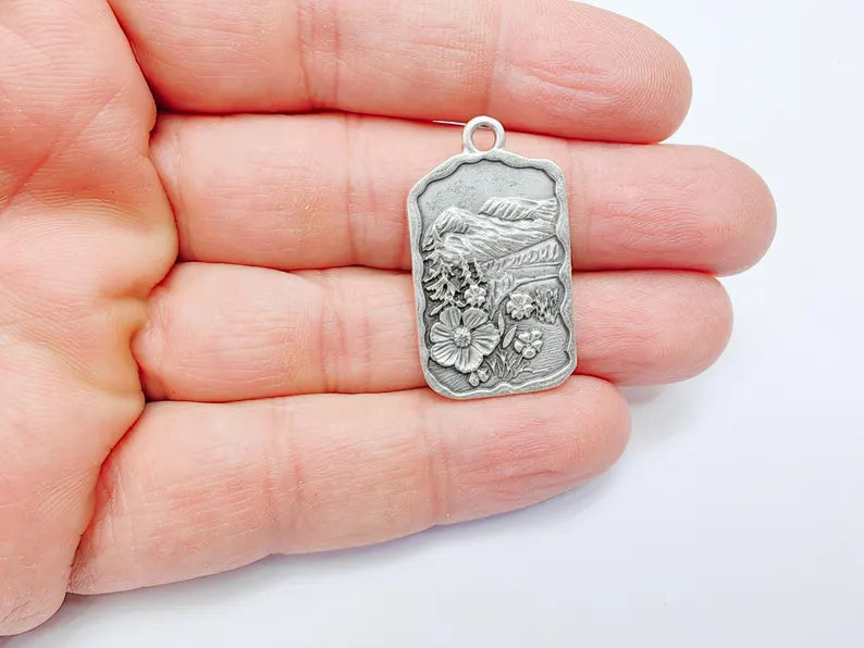 Mountain Flower Pendant, Nature Boho Charm, Rustic Outdoor Necklace, Wildflower Adventure, Antique Silver Plated Zamac 34x19mm G36949