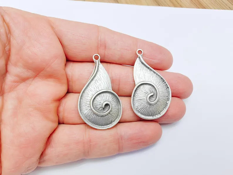 Boho Dangle Charm, Right and Left Spiral Pendant, Nautical Charm, Beach Earring, Rustic Nature Craft, Antique Silver Plated 43x24mm G36953