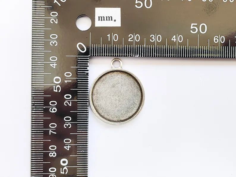 Round Bezel Pendant, Cabochon Setting, DIY Resin Frame, Blank Tray Base, Jewelry Making Supplies, Antique Silver Plated (24mm) G36955