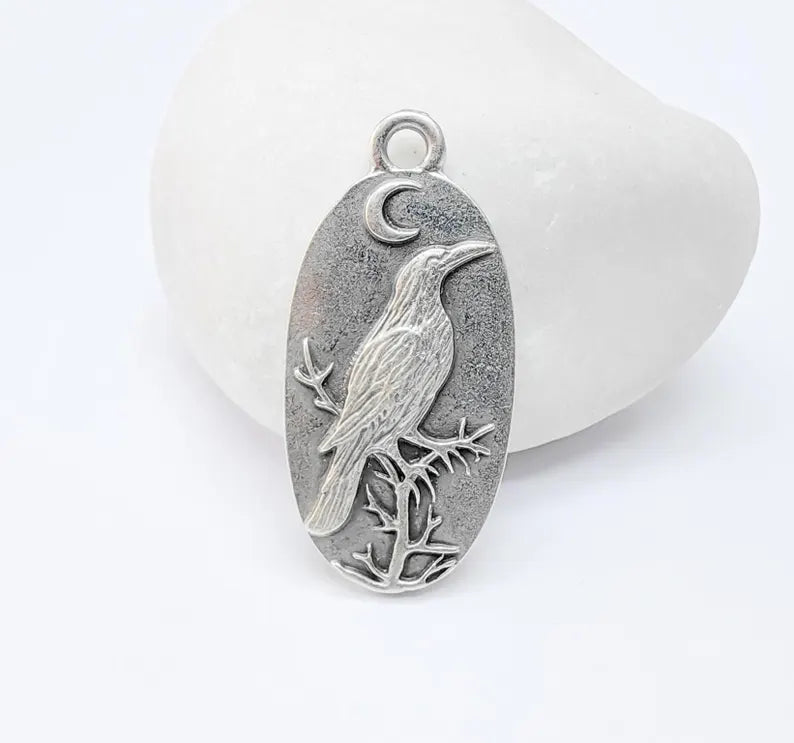 Raven Charm Charm, Gothic Boho Pendant, Bird and Moon Earring Charm, Oval Celestial Mystical Necklace, Antique Silver Plated 35x17mm G37006