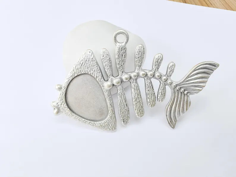 Fish Skeleton Pendant, Fishbone Pendant, Large Nautical Charm, Ocean Themed Statement Pendant, Antique Silver Plated 91x54mm G36999