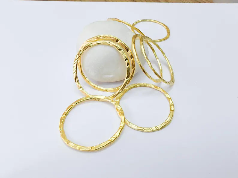 Textured Circle Connector, Hammered Round Hoop for DIY Jewelry, Boho Bracelet and Necklace Component, Circle Findings 40mm G37000