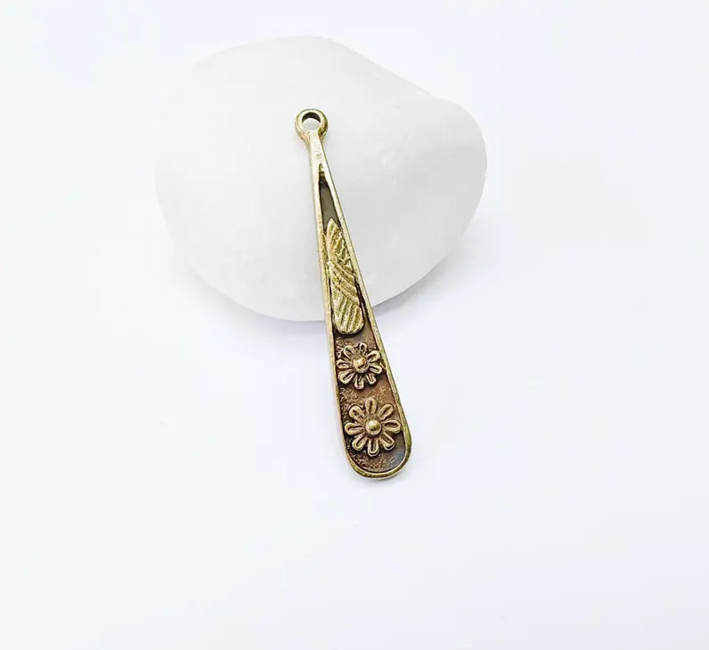 2 Flower Charms, Earring Charms, Bohemian Necklace Parts, Floral Charm for Nature Inspired Jewelry, Antique BronzePlated Zamac 51x9mm G37001