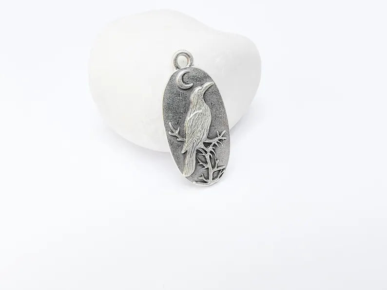 Raven Charm Charm, Gothic Boho Pendant, Bird and Moon Earring Charm, Oval Celestial Mystical Necklace, Antique Silver Plated 35x17mm G37006