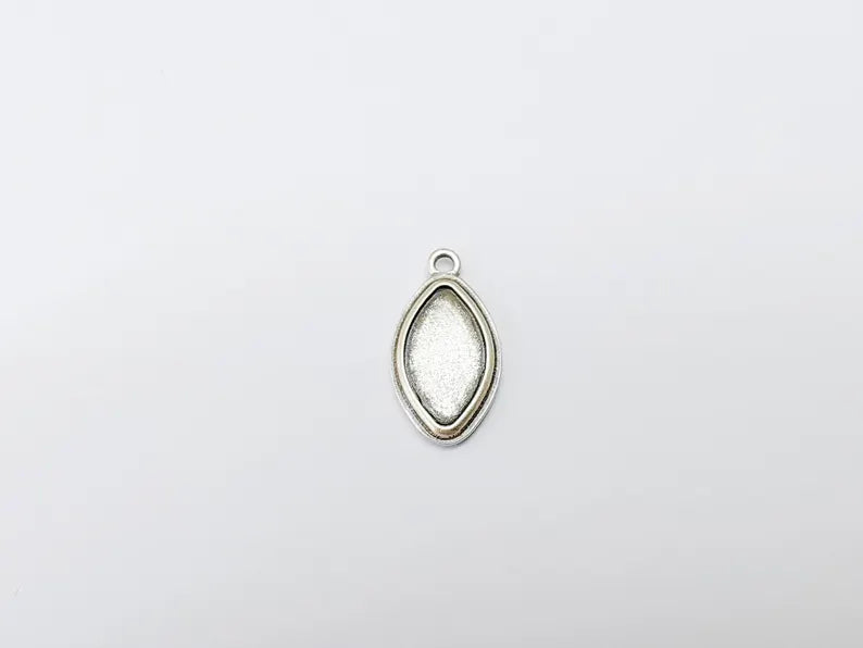 2 Marquise Charm Bezel, Resin Blank, inlay Mounting, Mosaic Pendant Frame, Cabochon Base,Dry Flower Setting, Antique Silver (18x10mm) G37043