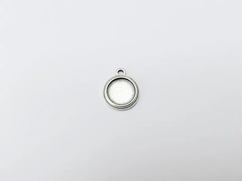 2 Round Pendant Blanks, Resin Bezel Bases, Mosaic Mountings, Dry flower Frame, Polymer Clay base, Antique Silver Plated (12mm) G37046
