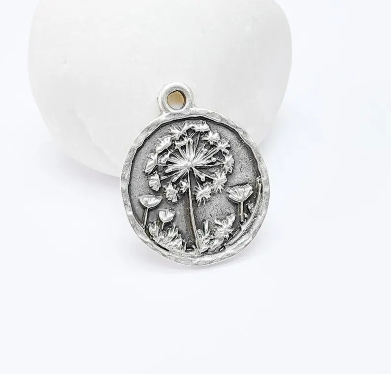 Vintage Dandelion Round Charms, Boho Tribal Statement Charm, Ethnic Boho Dangle Earring, Antique Silver Plated Zamac 29x23mm G37051