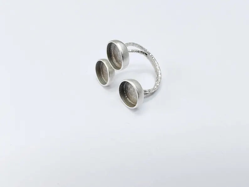 Triple Bezel Adjustable Ring Base, Raw Brass Ring Setting, DIY Jewelry, Blank Cabochon Ring Tray, Antique Silver Plated Brass 10mm G37066