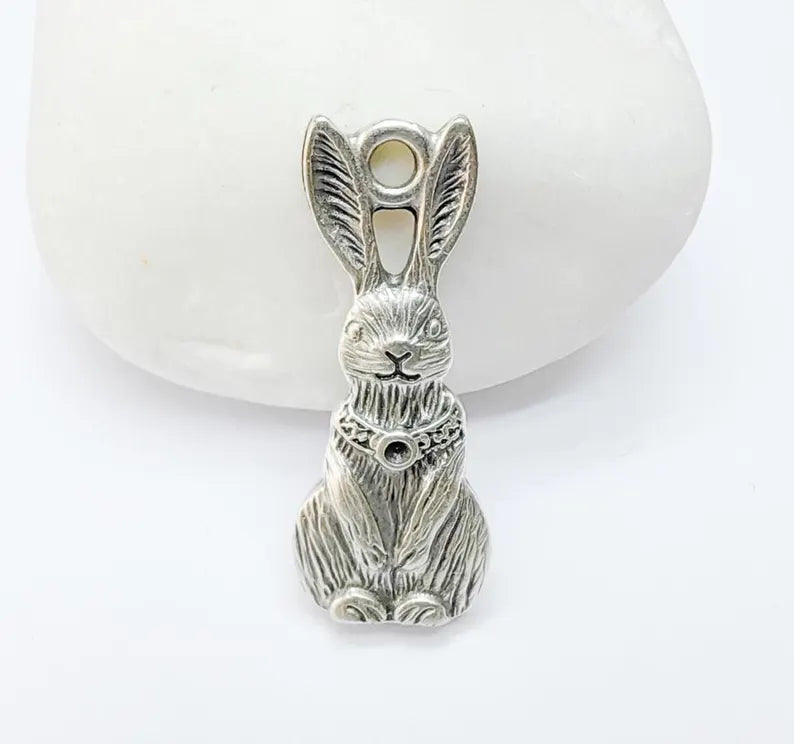 2 Rabbit Charm, Woodland Bunny Pendant, Earring Charms, Animal Jewelry Findings, Boho DIY Charm, Antique Silver Plated Zamac 33x13mm G37017