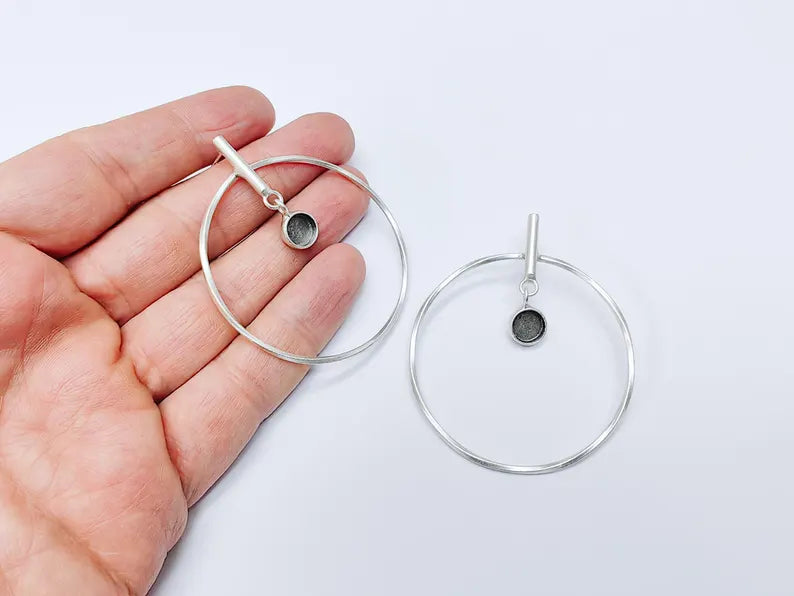 Minimalist Circle Drop Earrings, Antique Silver Plated Geometric Hoops with Small Bezel Charm, Modern Lightweight Jewelry (8mm blank) G37070