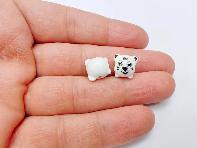 4 Porcelain Tiger Beads, White Ceramic Animal Beads, Cute Cartoon, Round Hole, DIY Jewelry Making, Kids Craft Supplies, 11x11mm G37077