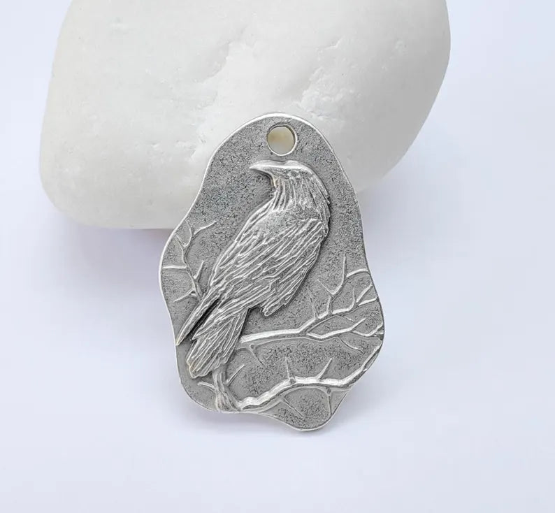 Raven Charm Charm, Gothic Boho Pendant, Bird on Branch Charm, Earring Charm, Crow Mystical Necklace, Antique Silver Plated 30x22mm G37098