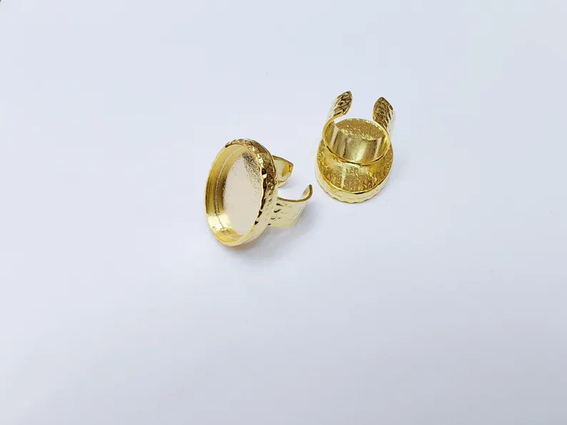 Shiny Gold Ring Blank Setting Cabochon Base inlay Ring Hammered Mounting Adjustable Ring Bezel (30x22mm blank) Gold Plated Metal G37050