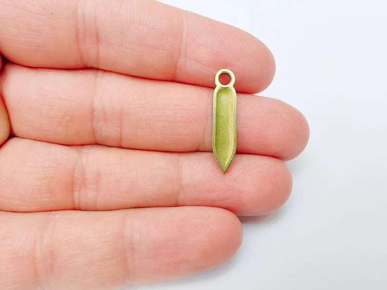 4 Boho Charm, Vintage Style Charms, Earring Charms, Minimalist Dangle Pendant, Necklace Parts, Antique Bronze Plated 25x5mm G37136