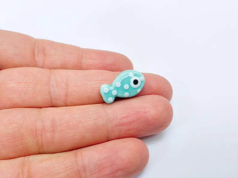 4 Porcelain Fish Beads, Turquoise Blue with White Dots, Ceramic Animal Beads, Flat Back, Cute Fish Charms, Jewelry Supplies 19x10mm G37062