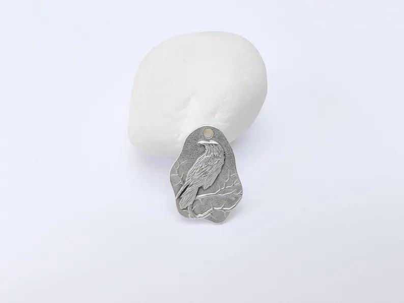 Raven Charm Charm, Gothic Boho Pendant, Bird on Branch Charm, Earring Charm, Crow Mystical Necklace, Antique Silver Plated 30x22mm G37098