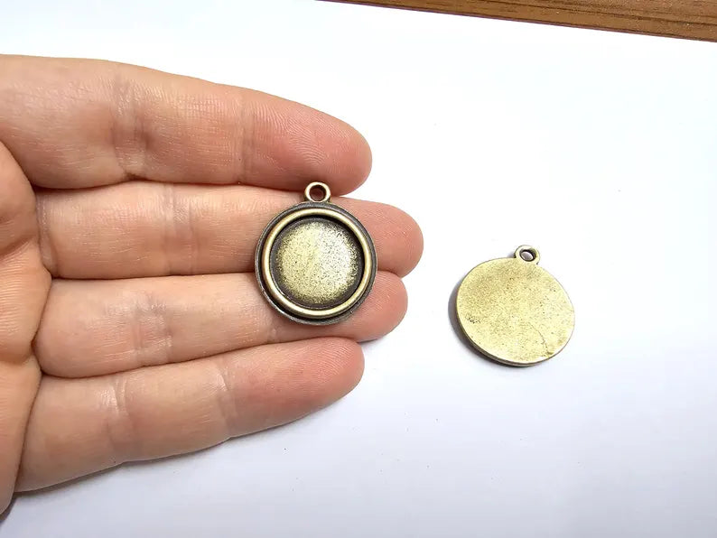 Round Pendant Blanks Resin Bezel Base Mosaic Mountings Antique Bronze Plated (18 mm Bezel Inner Size) G37156