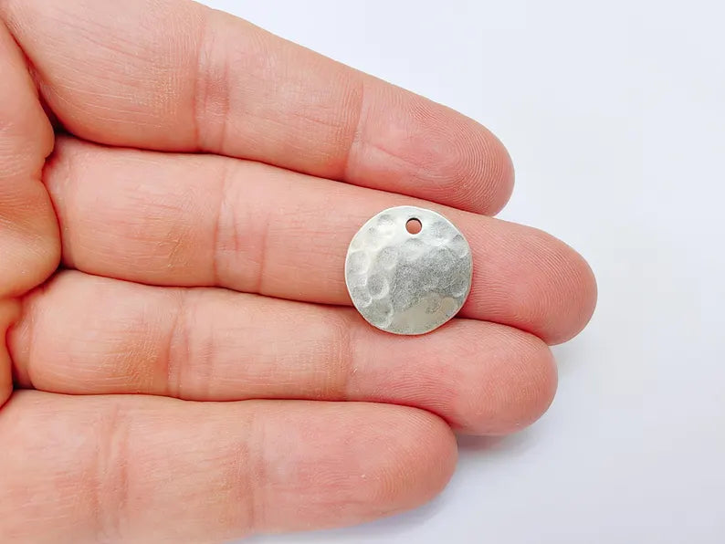 4 Silver Hammered Charms, Boho Charms, Dangle Charms, Earring Charms, Silver Pendant, Necklace Parts, Antique Silver Plated (17mm) G37122