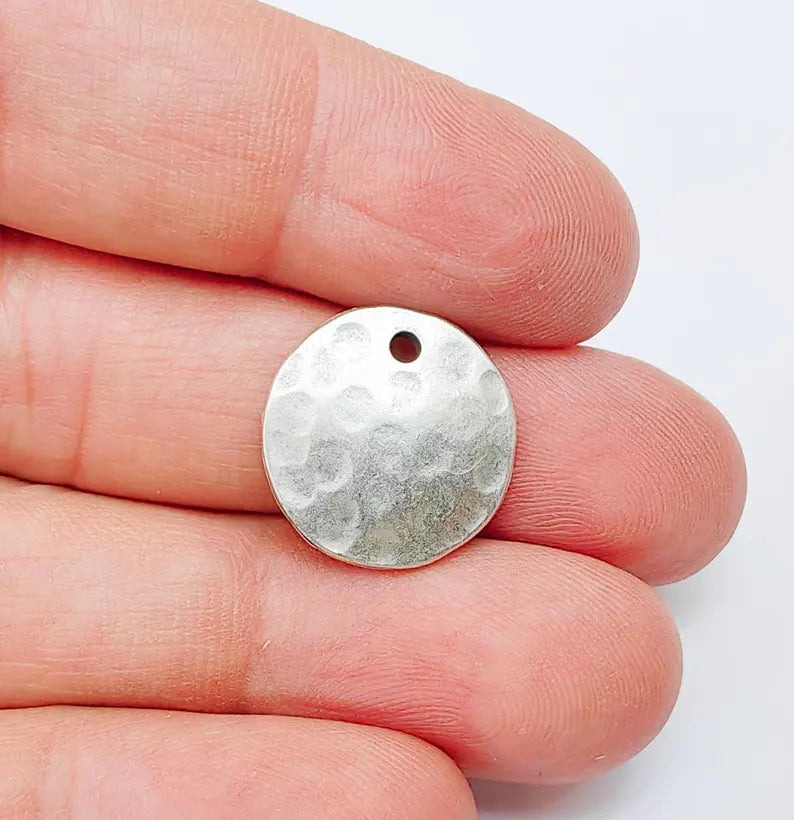 4 Silver Hammered Charms, Boho Charms, Dangle Charms, Earring Charms, Silver Pendant, Necklace Parts, Antique Silver Plated (17mm) G37122