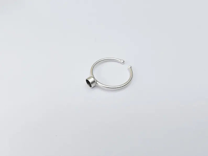 Round Ring Blank Setting, Tiny Cabochon Mounting, Resin Ring Base, Inlay Ring Bezel Cup, Adjustable Antique Silver Plated Brass 4mm G37147