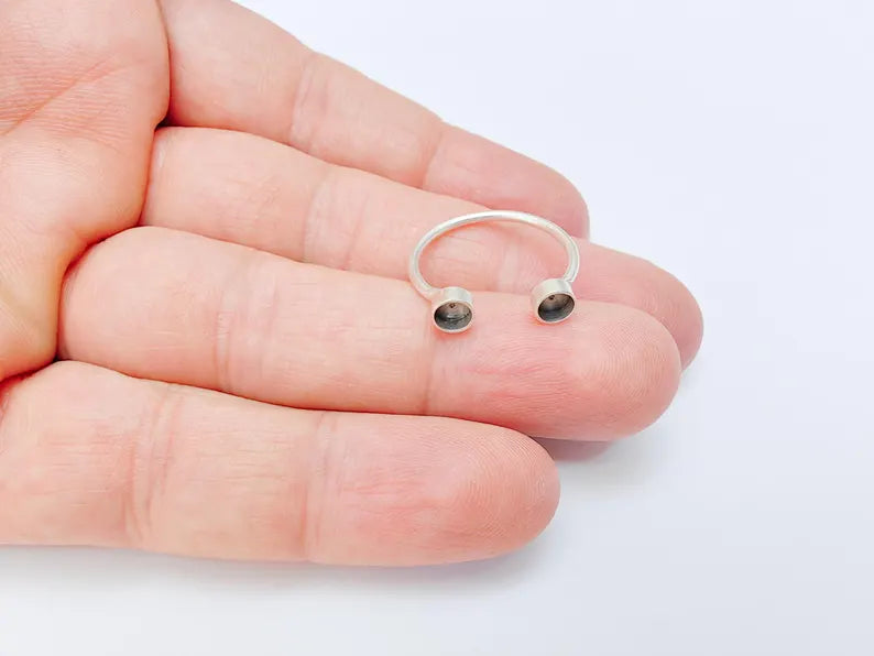 Double Bezel Ring Base, Adjustable Open Band Ring, Two Cup Setting for Cabochon or Resin, Adjustable Antique Silver Plated Brass 4mm G37153