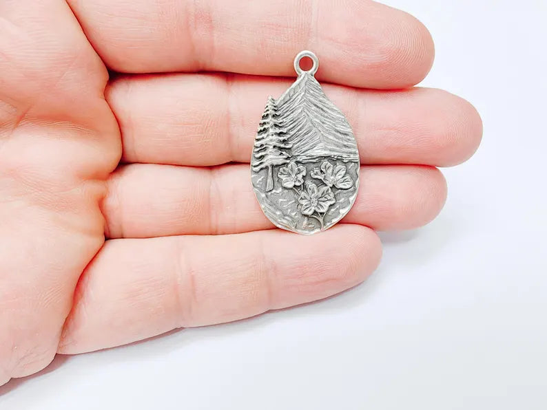 Mountain Flower Pendant, Nature Boho Charm, Rustic Outdoor Necklace, Wildflower Adventure, Antique Silver Plated Zamac 39x23mm G37161