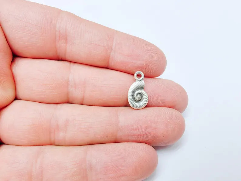 4 Nautilus Shell Charm, Sea Shell Summer Pendant, Ocean Jewelry, Tiny Beach Pendant, Boho Coastal Charm, Antique Silver Plated 16x9mm G37176