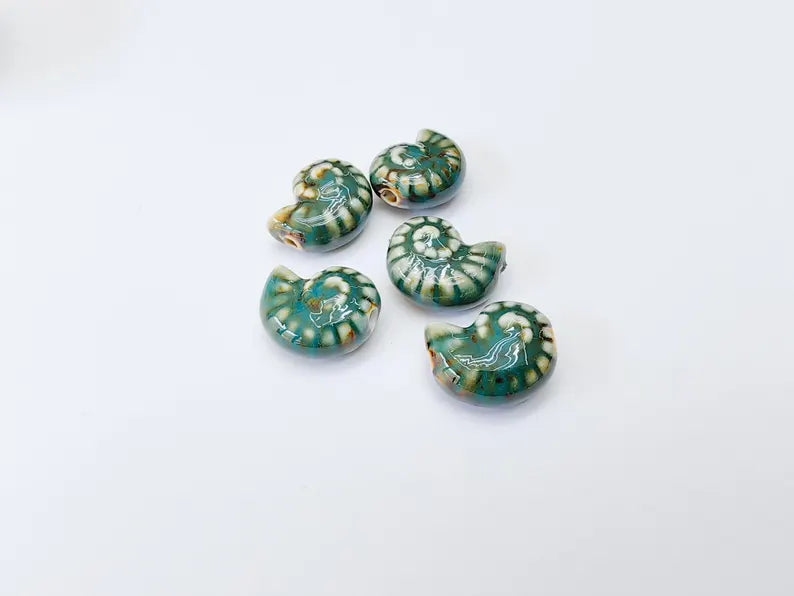 Green Porcelain Nautilus Beads, Ceramic Shell Bead, Summer Sea Bead, Ocean Jewelry Supply, Beach Theme Beads, Ammonite Beads 20x16mm G37173