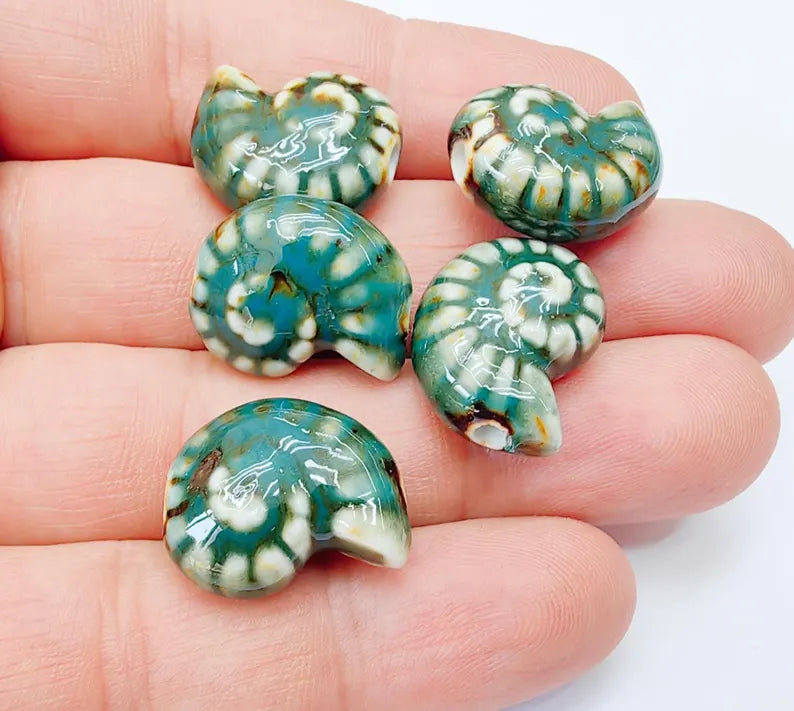 Green Porcelain Nautilus Beads, Ceramic Shell Bead, Summer Sea Bead, Ocean Jewelry Supply, Beach Theme Beads, Ammonite Beads 20x16mm G37173