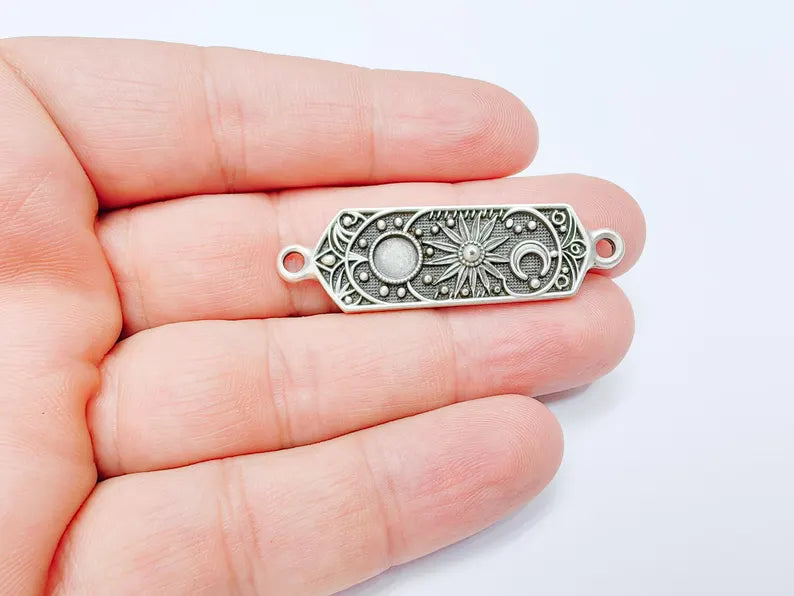 Celestial Star Connector, Moon and Sun, Cosmic Pendant, Earring Charms, Night Sky Boho Charms, Antique Silver Plated Zamac 49x14mm G37201