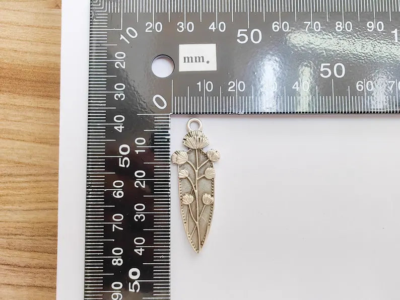 Thistle Pendant, Botanical Flower Charm for Necklace, Rustic Boho Jewelry Supply, Nature Jewelry Part, Antique Silver Plated 42x15mm G37223
