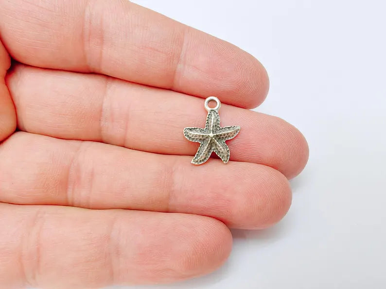 5 Starfish Charm, Silver Sea Star Pendant, Nautical Boho Beach Jewelry Supply, Ocean Theme Pendant, Antique Silver Plated 18x14mm G37237