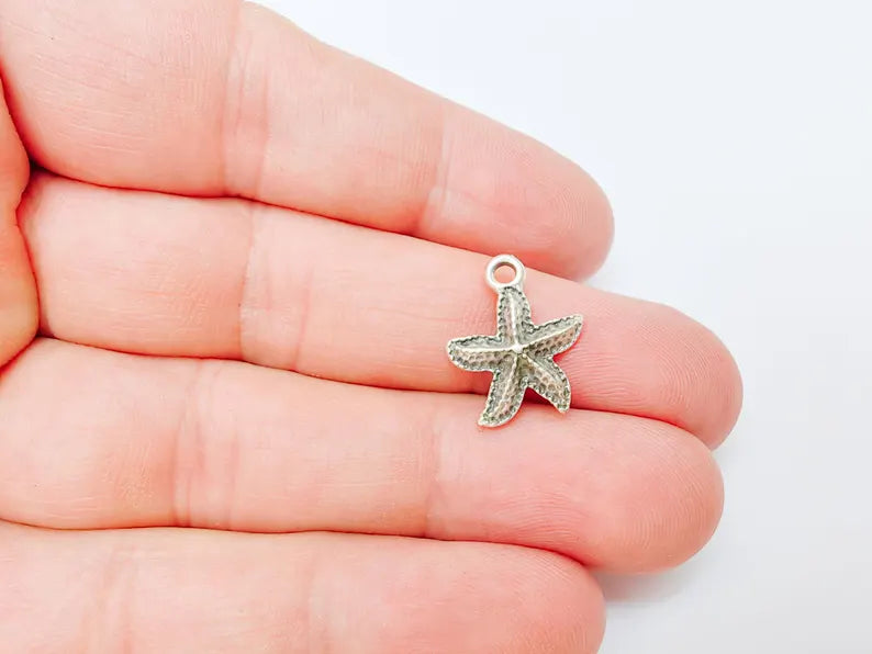 5 Starfish Charm, Silver Sea Star Pendant, Nautical Boho Beach Jewelry Supply, Ocean Theme Pendant, Antique Silver Plated 18x14mm G37237