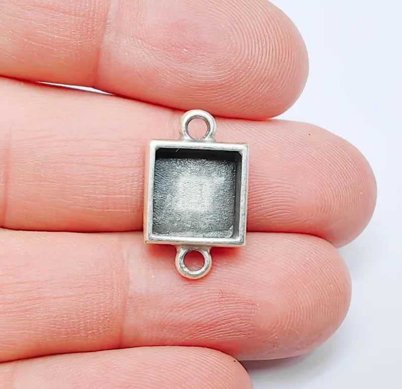 4 Square Bezel Connector, Double Loop Cabochon Blank, Resin Bases, Mosaic Mounting, Epoxy Setting, Antique Silver Plated 10x10mm G37240